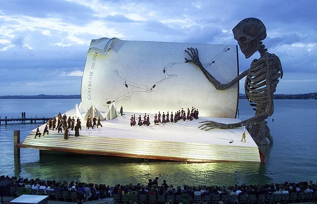 WHEN GREAT WRITING MEETS VISIONARY SET DESIGNERS